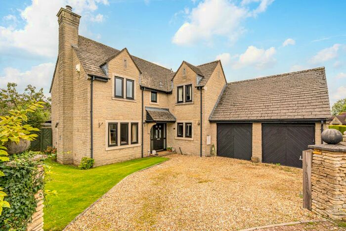 4 Bedroom Detached House To Rent In Belfry Drive, Hullavington, Chippenham, SN14