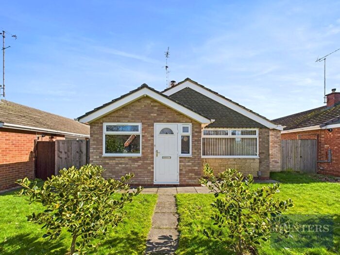 2 Bedroom Detached Bungalow To Rent In Fernleigh Crescent, Up Hatherley, Cheltenham, GL51
