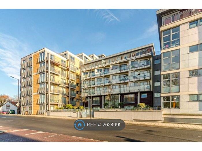 1 Bedroom Flat To Rent In Galleria Court, London, SE15