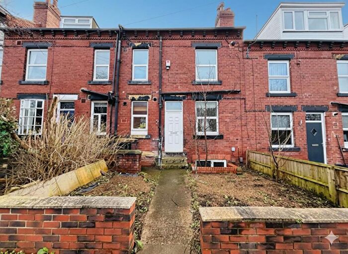 3 Bedroom Terraced House For Sale In Argie Road, Leeds, LS4