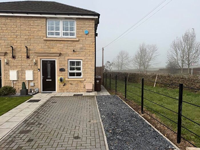 2 Bedroom Semi-Detached House For Sale In Dunford Drive, S36