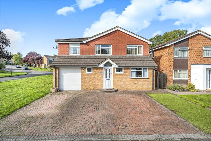 4 Bedroom Detached House For Sale In Ravens Close, Knaphill, Woking, Surrey, GU21