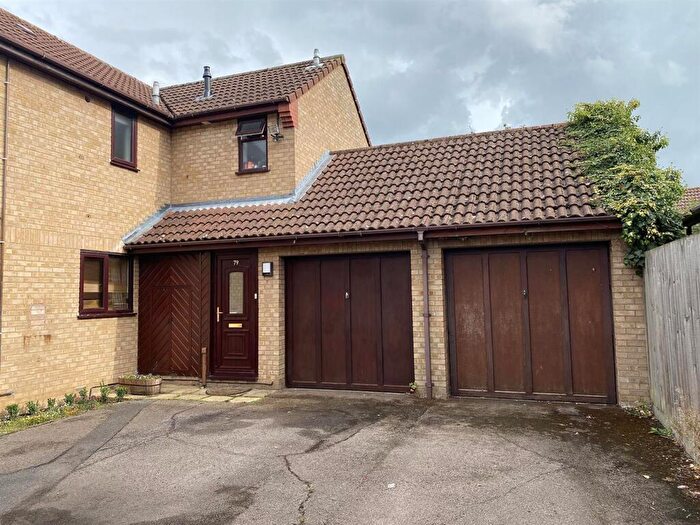 3 Bedroom Semi Detached House For Sale In Bill Rickaby Drive, Newmarket, CB8