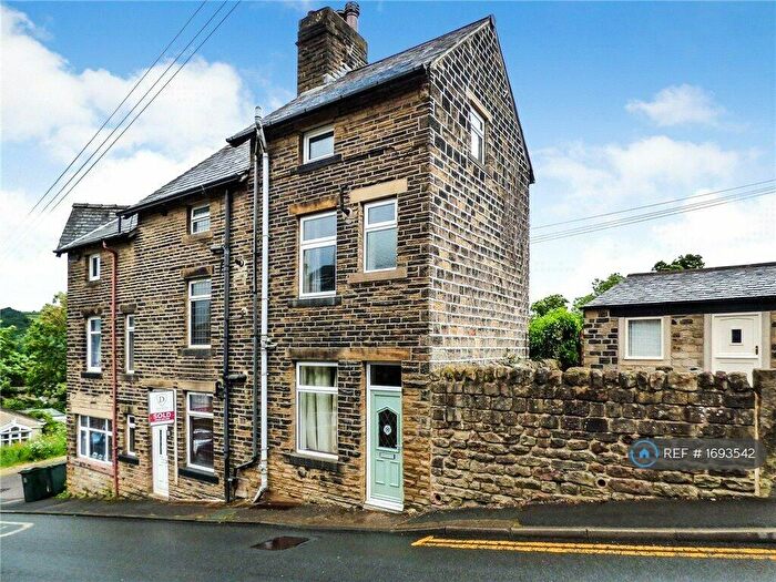2 Bedroom End Of Terrace House To Rent In Green Head Lane, Keighley, BD20