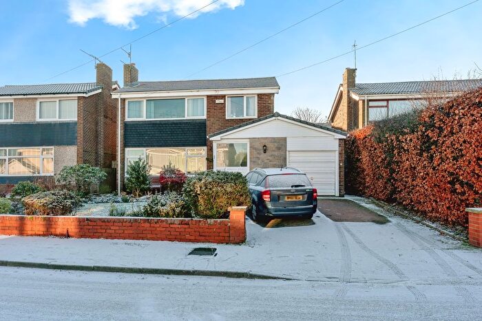 3 Bedroom Detached House For Sale In Wilkie Avenue, Burnley, Lancashire, BB11