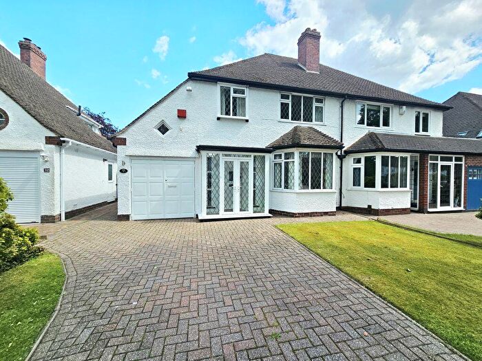 3 Bedroom Semi-Detached House For Sale In The Boulevard, Sutton Coldfield, B73