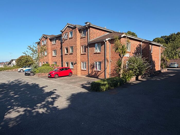 1 Bedroom Flat To Rent In Totnes Road, Paignton, TQ3