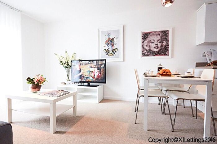 2 Bedroom Flat To Rent In Spinner House, A Elmira Way, Salford, M5