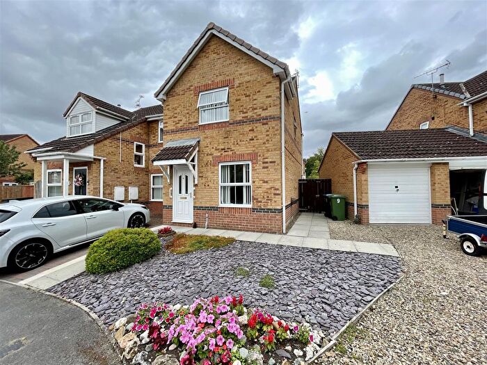 2 Bedroom Semi-Detached House For Sale In Raddive Close, Newton Aycliffe, DL5