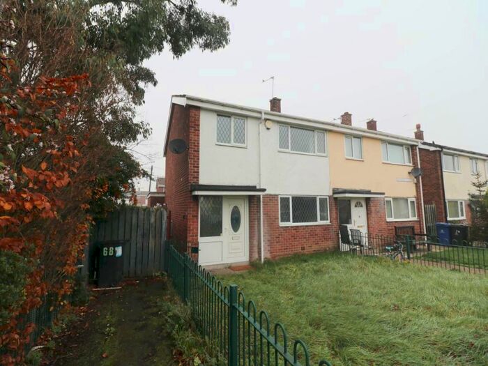 3 Bedroom End Of Terrace House To Rent In Grasmere Road, Carcroft, Doncaster, DN6