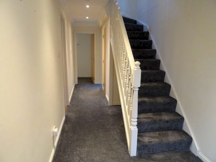 4 Bedroom Town House To Rent In Constitution Crescent, Law, Dundee, DD3