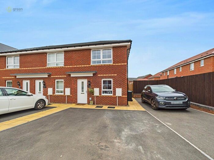2 Bedroom End Of Terrace House For Sale In Harville Close, Dunstall Park, B78