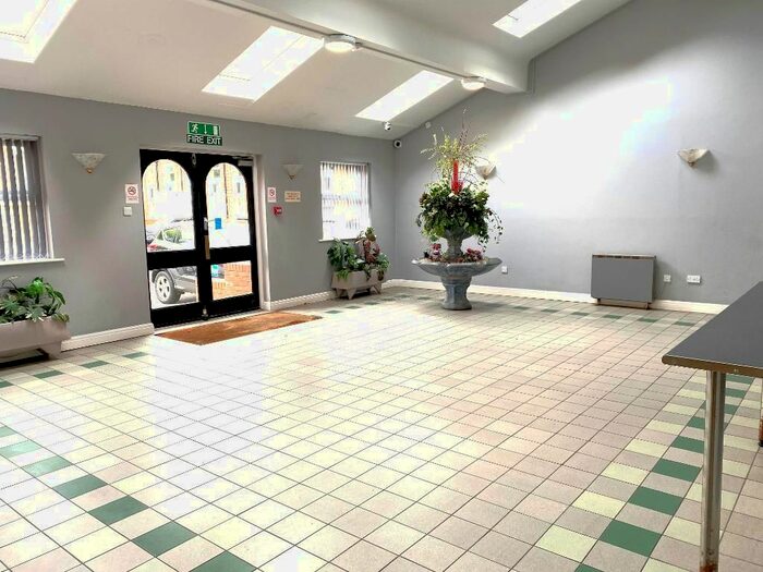 2 Bedroom Flat To Rent In Rosedale Mansions, Hull, HU3