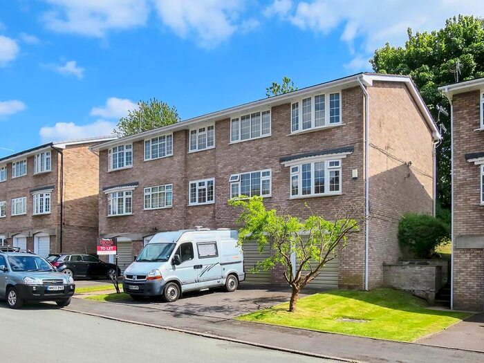 2 Bedroom Flat To Rent In Berkshire Drive, Congleton, CW12