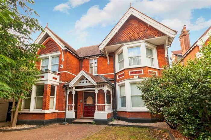 2 Bedroom Flat To Rent In Ealing, W5