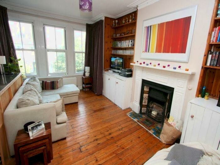 2 Bedroom Flat To Rent In Alexandra Park Road, Muswell Hill, N10