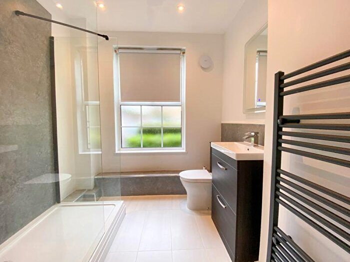 2 Bedroom Flat For Sale In King William Court, Kendal Road, Waltham Abbey., EN9