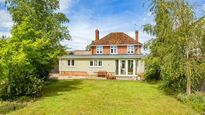 3 Bedroom Detached House For Sale In Mill Road, Great Barton, IP31