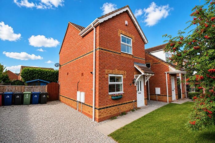 2 Bedroom Semi-Detached House To Rent In Lancaster Court, Scartho Top, Grimsby, Lincolnshire, DN33