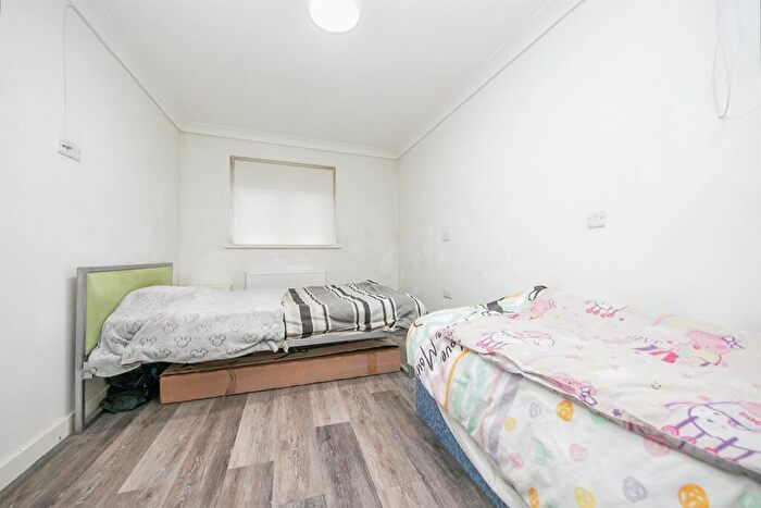 1 Bedroom Apartment For Sale In Eld Lane, Colchester, CO1