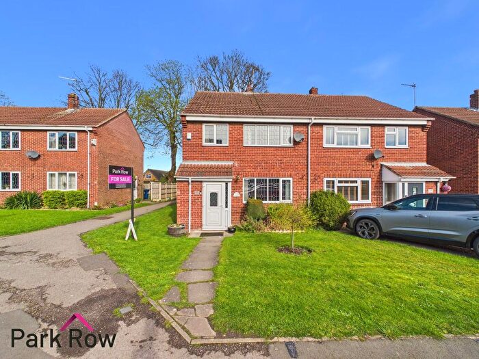 3 Bedroom Semi Detached House For Sale In Beechwood Croft, Sherburn In Elmet, Leeds, LS25