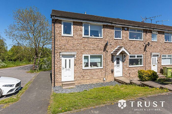 3 Bedroom End Of Terrace House For Sale In Darley Road, Liversedge, WF15