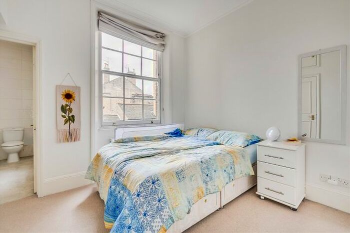 1 Bedroom Flat To Rent In Mount Carmel Chambers, Dukes Lane, W8