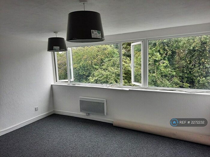 2 Bedroom Flat To Rent In Wyken, Coventry, CV2