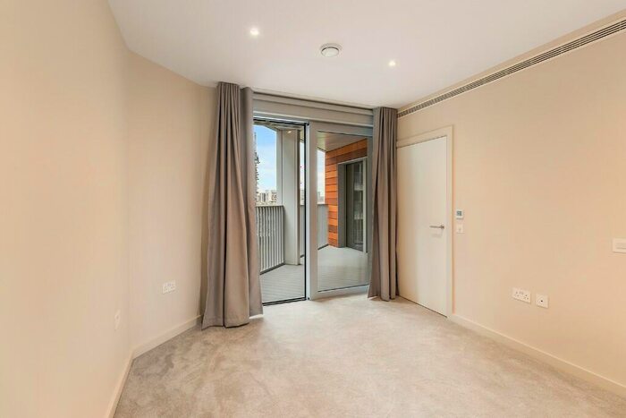 1 Bedroom Apartment To Rent In Nine Elms Lane, London, SW11