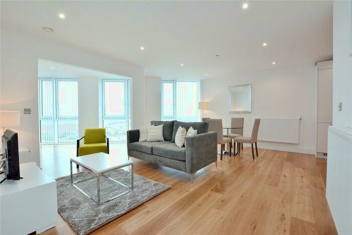 2 Bedroom Flat To Rent In Sky View Tower, Stratford, E15