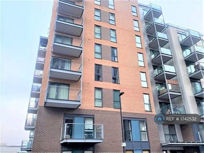 2 Bedroom Flat To Rent In Jude Street, Canning Town, E16
