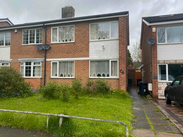 3 Bedroom Semi-Detached House To Rent In Brett Drive, Bartley Green, Birmingham, B32