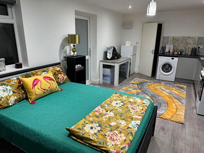 Studio To Rent In Ilford, IG3