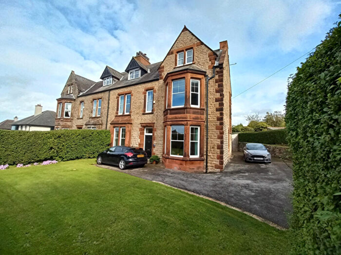 6 Bedroom Semi-Detached House For Sale In Workington, CA14