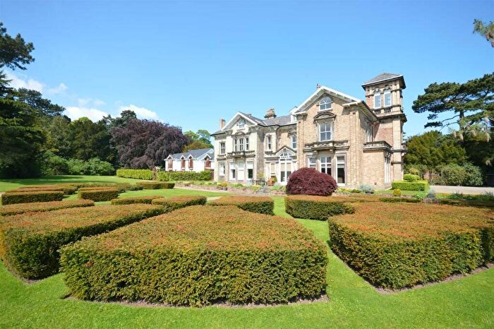 2 Bedroom Apartment For Sale In Apartment The Lydiate, Birkenhead Road, Willaston, Neston, Merseyside, CH64