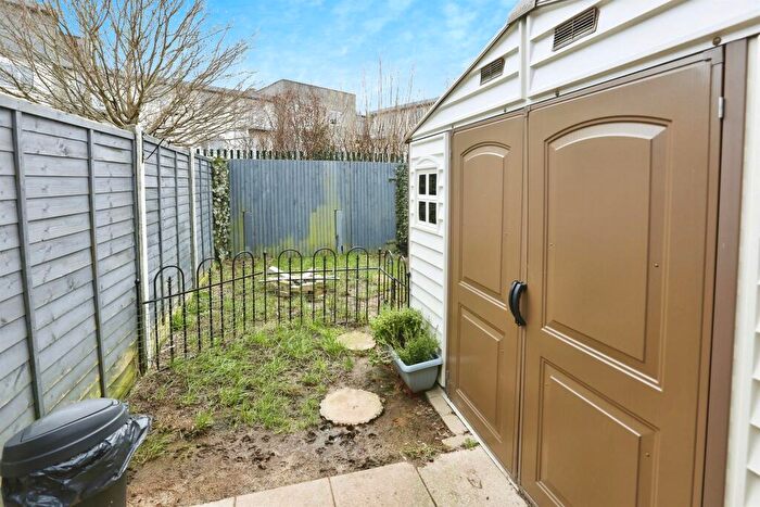 3 Bedroom Terraced House For Sale In Hanbidge Crescent, Gosport, PO13