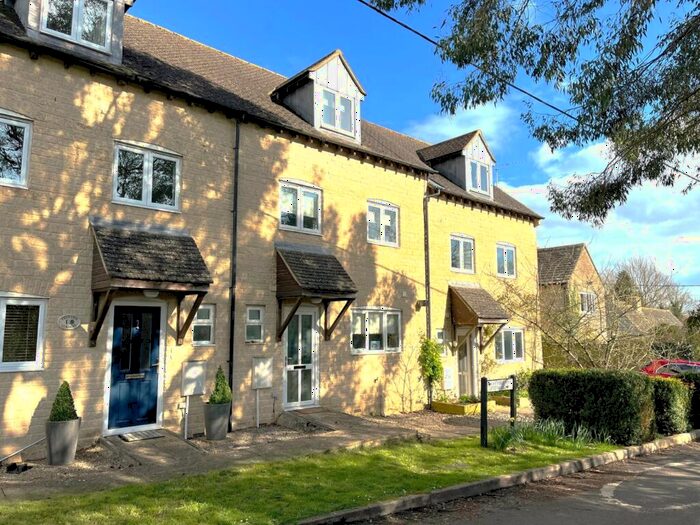 4 Bedroom Terraced House For Sale In The Green, Oaksey, Malmesbury, Wiltshire, SN16