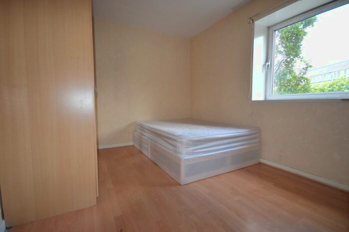 1 Bedroom Flat To Rent In Hazelwood Tower, London, W10