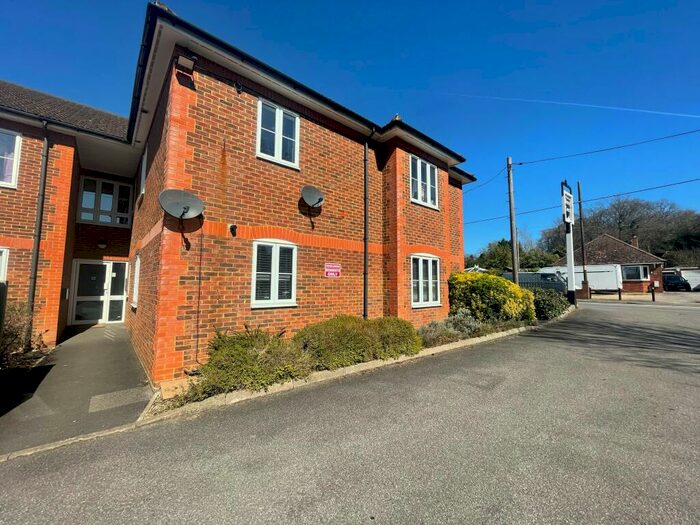 1 Bedroom Flat To Rent In Henry Court, Frimley Road, GU12