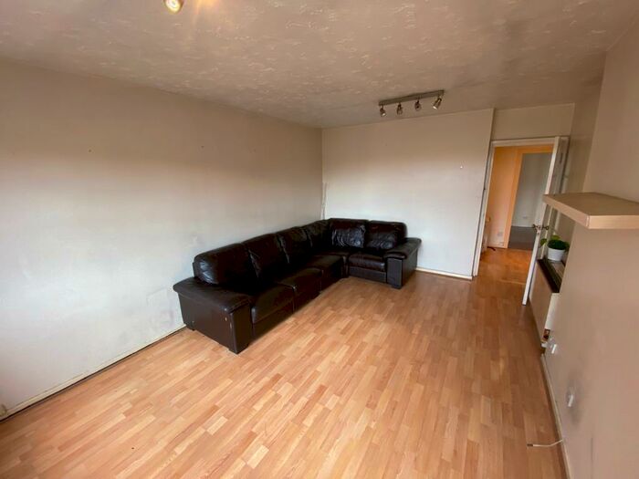 2 Bedroom Apartment To Rent In Creighton Road, London, N17