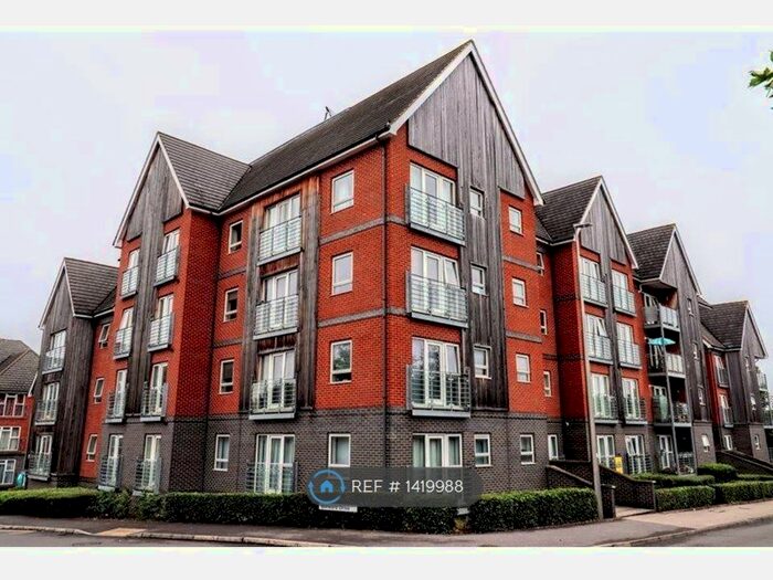 2 Bedroom Flat To Rent In Watling Street, Bletchley, Milton Keynes, MK2