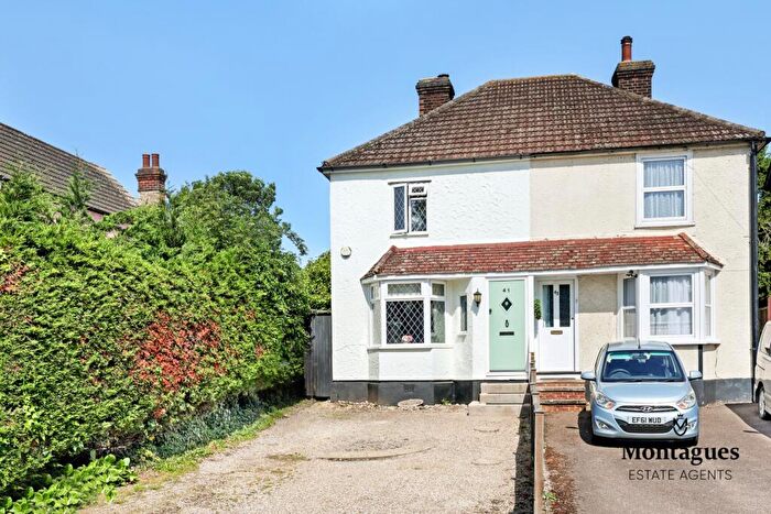 2 Bedroom Cottage For Sale In High Road, North Weald, CM16