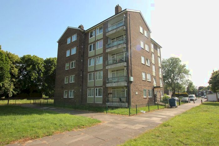 2 Bedroom Flat To Rent In Manister Road, Abbey Wood, London, SE2