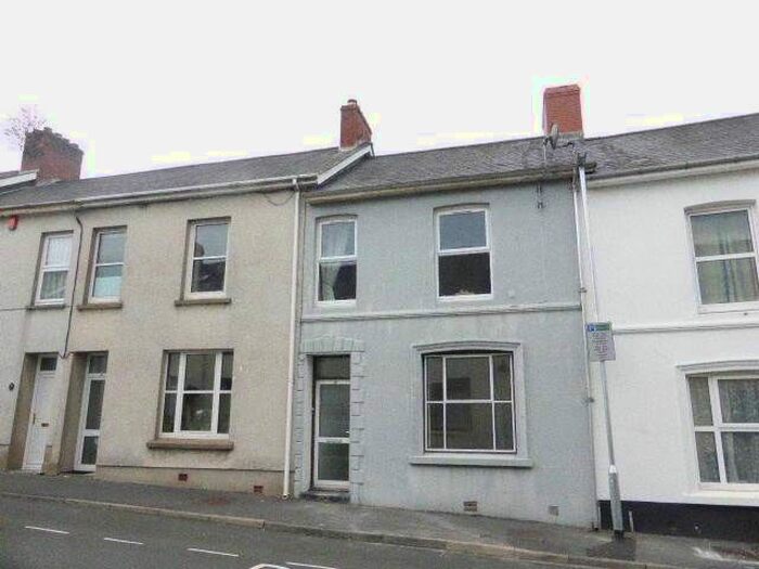 1 Bedroom Flat To Rent In Parcmaen Street, Carmarthen, Carmarthenshire, SA31