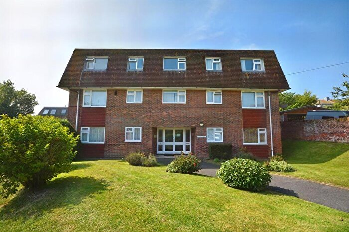 1 Bedroom Flat For Sale In De Roos Road, Eastbourne, BN21