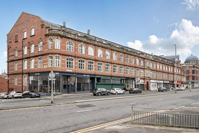 2 Bedroom Flat For Sale In Merchants House, North Street, Leeds, LS2