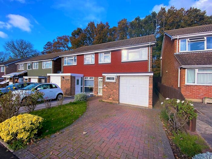 3 Bedroom Semi-Detached House To Rent In Clareville Road, Orpington BR5