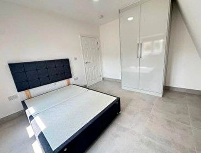 1 Bedroom Flat To Rent In Flat, Leeland Road, West Ealing, W13