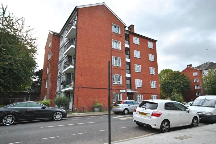 4 Bedroom Maisonette To Rent In Olney Road, Kennington, London, SE17