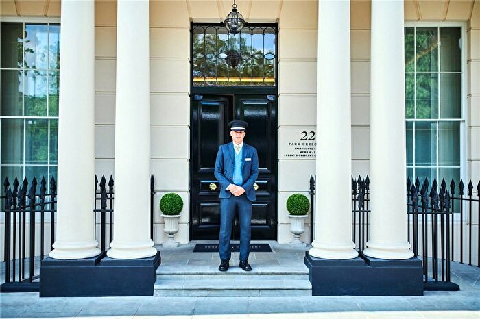 1 Bedroom Flat To Rent In Park Crescent, London, W1B
